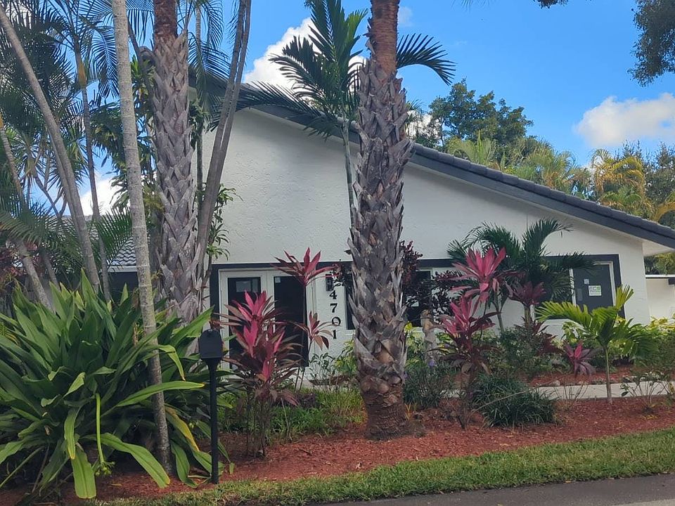 1st image of 4701 NW 1st Pl