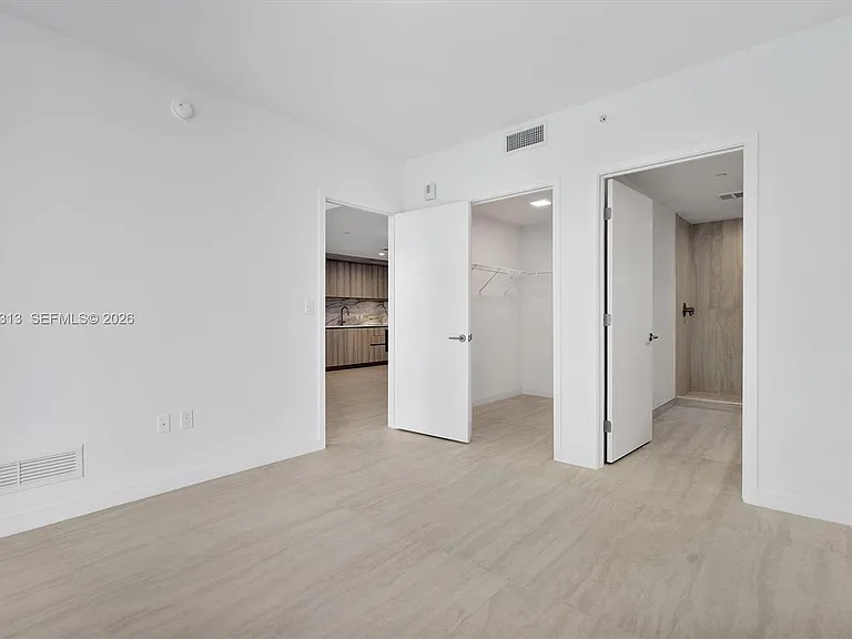 77 SE 5th St #4206 — Photo 12
