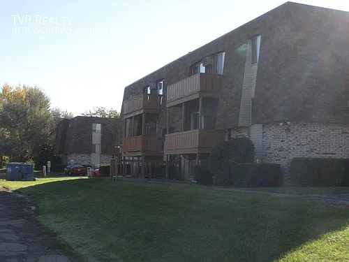 123 Fox Hill Ln #B Photo 1
