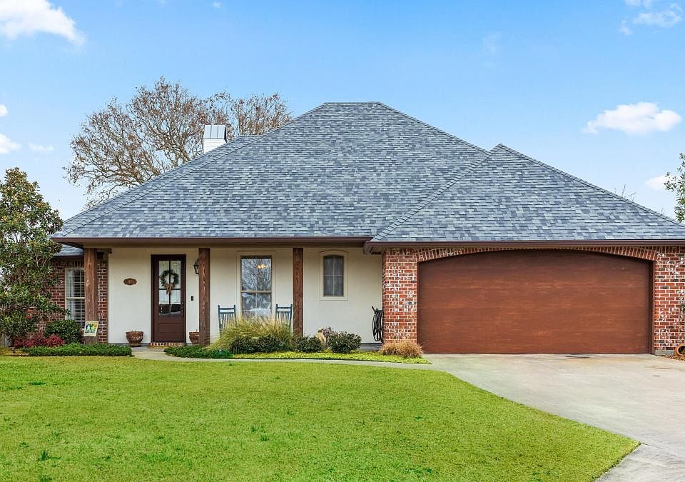 1st image of 110 Brookhollow Dr