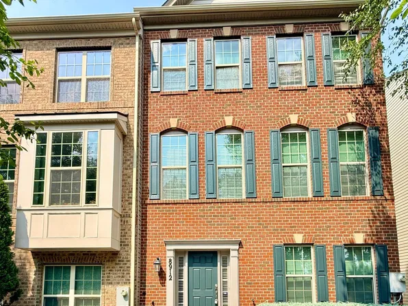 8912 Tower Pl, Lanham, MD 20706