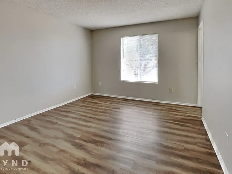 4102 W Camino Acequia — Photo 13