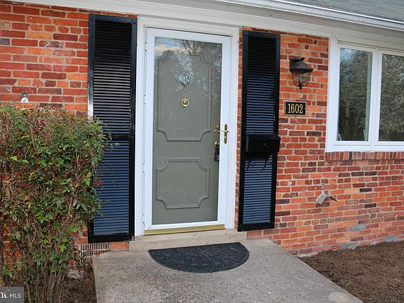 2nd image of 1602 Lafayette Dr