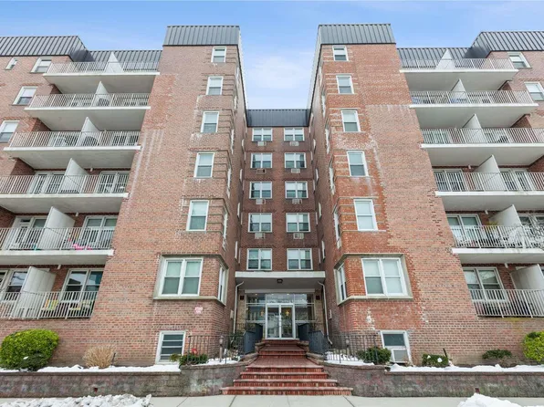 210 E Broadway #1M, Long Beach, NY 11561
