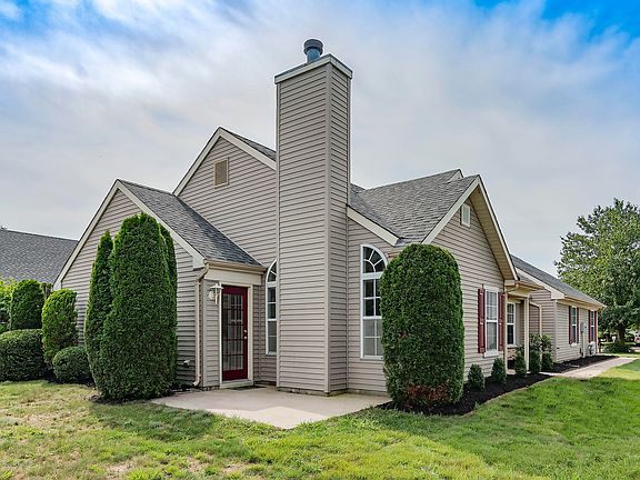 4th image of 2351 Greendale Ct