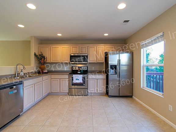 5th image of 6714 Autumn Ridge Dr