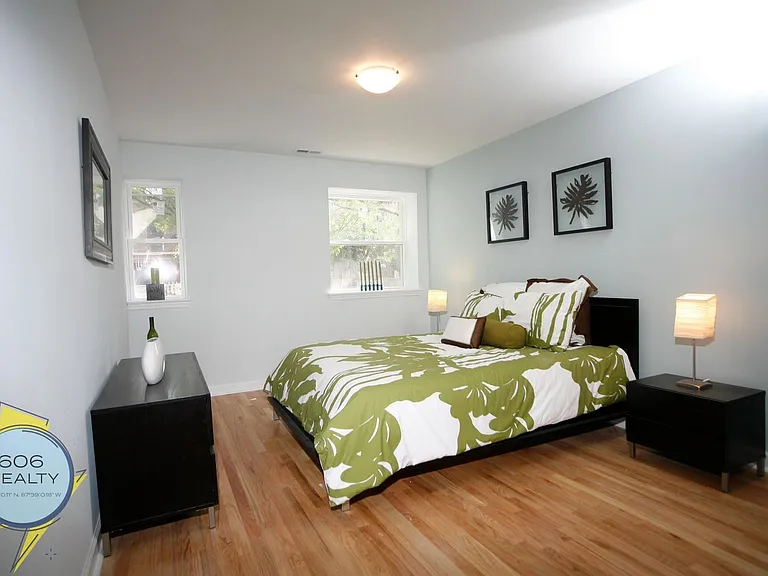 6954 N Greenview Ave — Photo 38