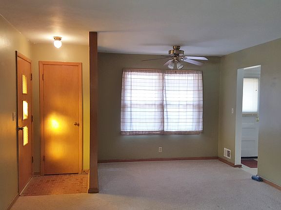 4th image of 2766 S 33rd St