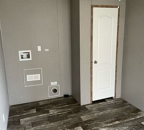 5th image of 3343 County Road 108 #5