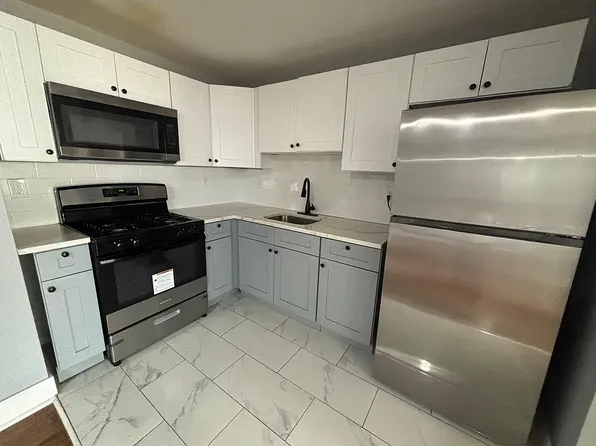 76 Fulton St #2B, New Haven, CT 06513