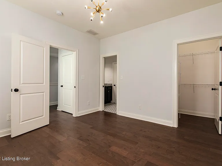9409 Civic Way — Photo 29
