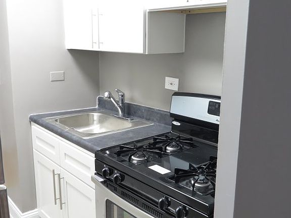 3rd image of 410 St Nicholas Ave APT 10K