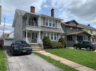 2127 Glenbury Ave, Lakewood, OH