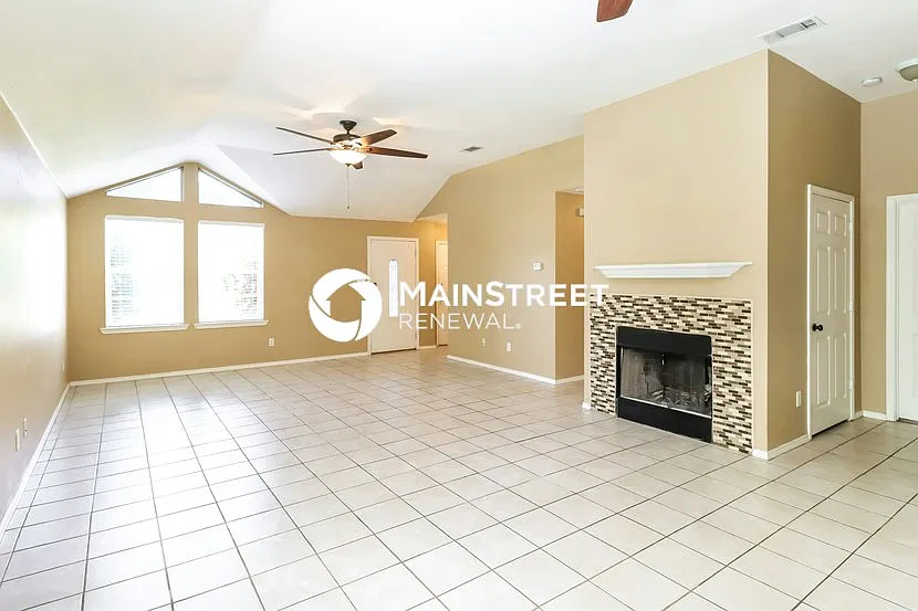 4101 Linkcrest Dr W — Photo 4
