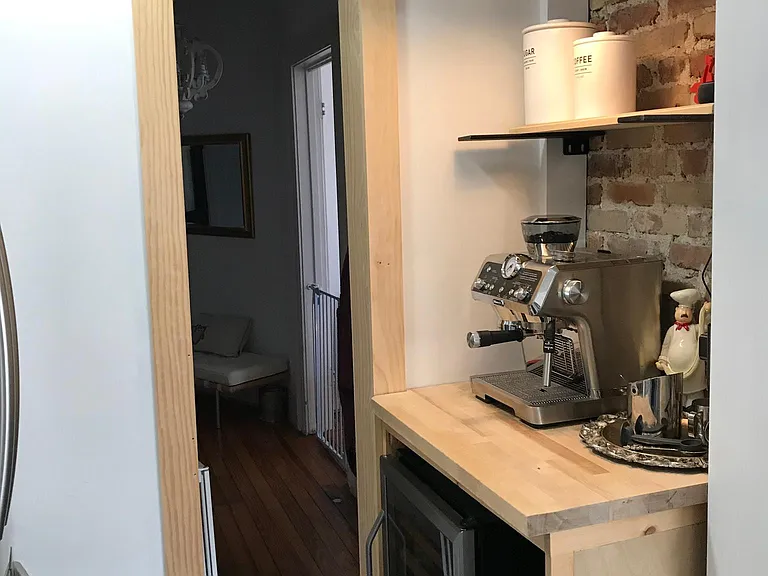 Coffee bar
