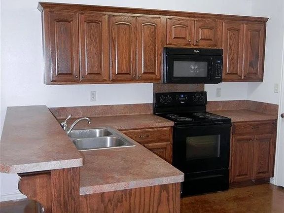2nd image of 13363 Country Meadow Ln