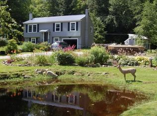 47 Woodbury Rd, Weare, NH 03281