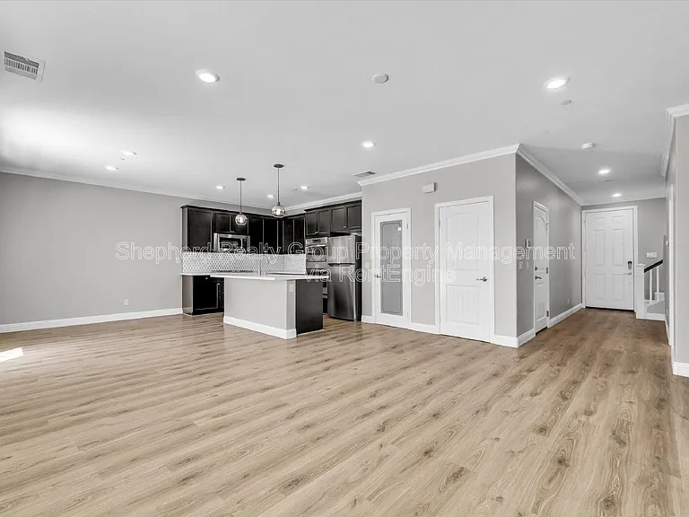 12167 Chutes Ct — Photo 7