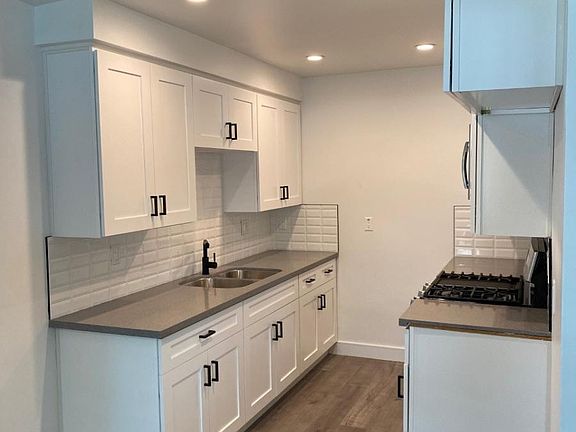 3rd image of 140 N Roberto Ave #144