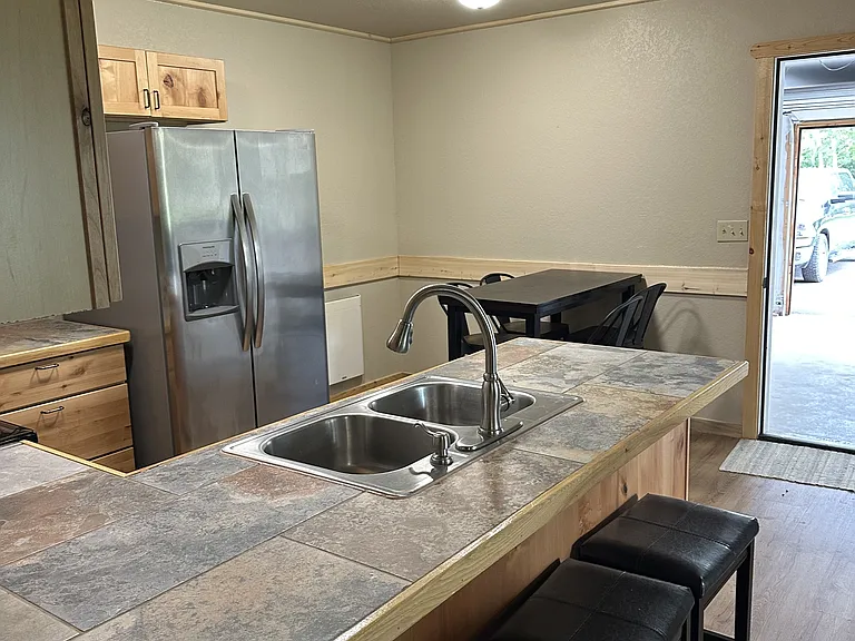 102 S Jefferson St — Photo 11