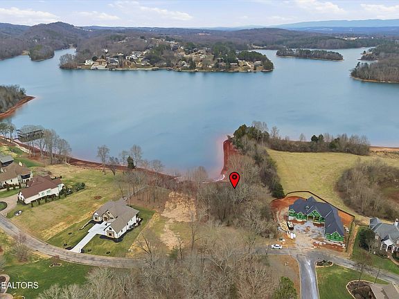 3rd image of 370 Cormorant Dr