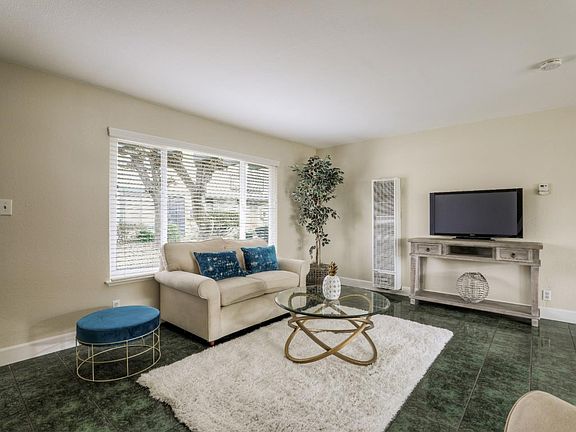 5th image of 3632 Sawtooth Ct
