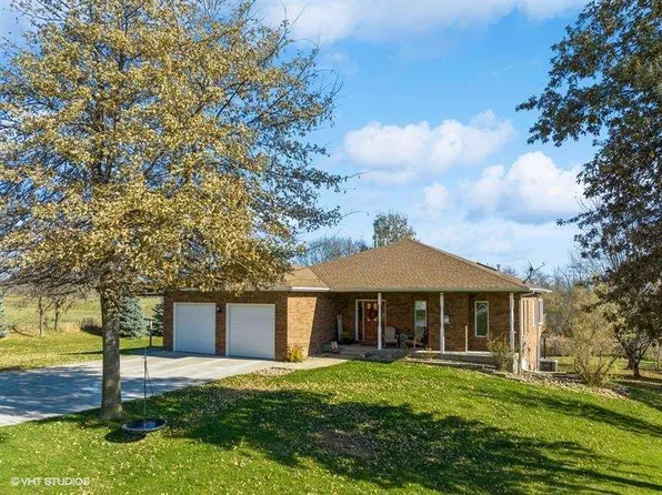 1502 Franklin Ave, West Branch, IA 52358