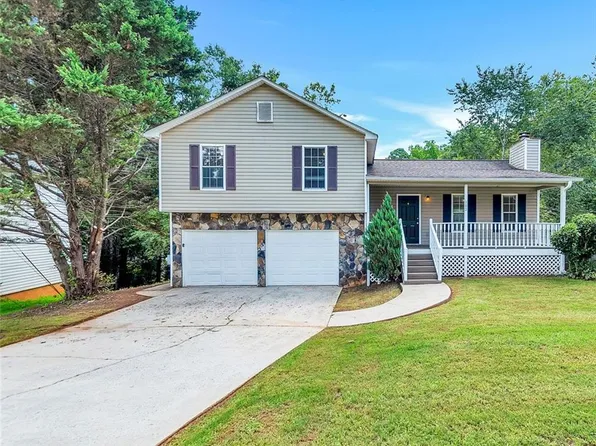 102 Ivy Trace Ln, Dallas, GA 30157