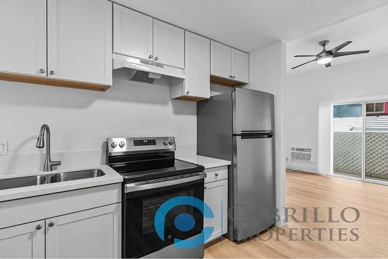 2 bed, 1.0 bath, 800 sqft, $2,895 — Photo 3