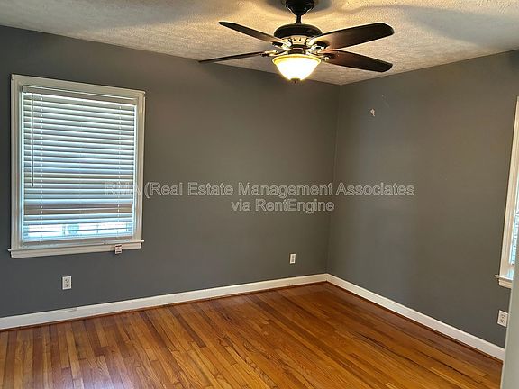 4th image of 1133 E College St