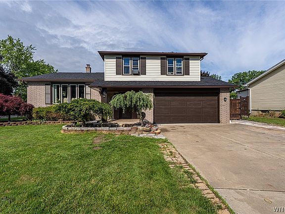 2nd image of 12 Honorine Dr