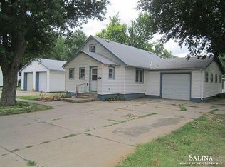 703 Maple Ave, Salina, KS 67401