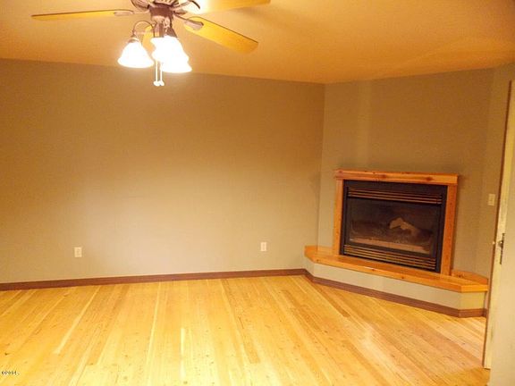 5th image of 257 Gilbert Lake Dr