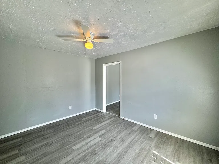 1501 SW 30th St #1501 — Photo 7