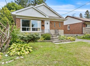 61 Radford St, Hamilton, ON L8S 3E5