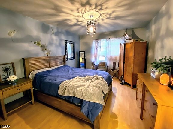 5th image of 725 Joralemon St Unit 180