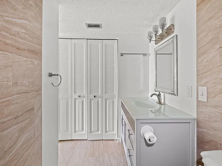 1166 6th Ave #B3 — Photo 12