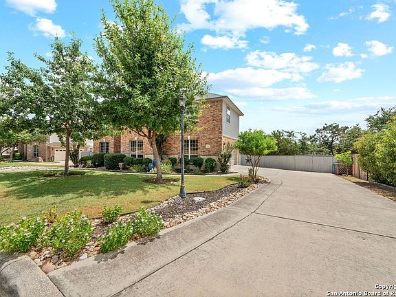2nd image of 3306 NAVASOTA CIR