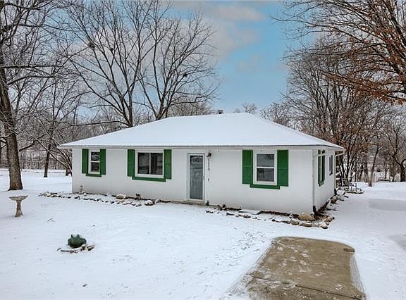 2nd image of 33570 W 84th St