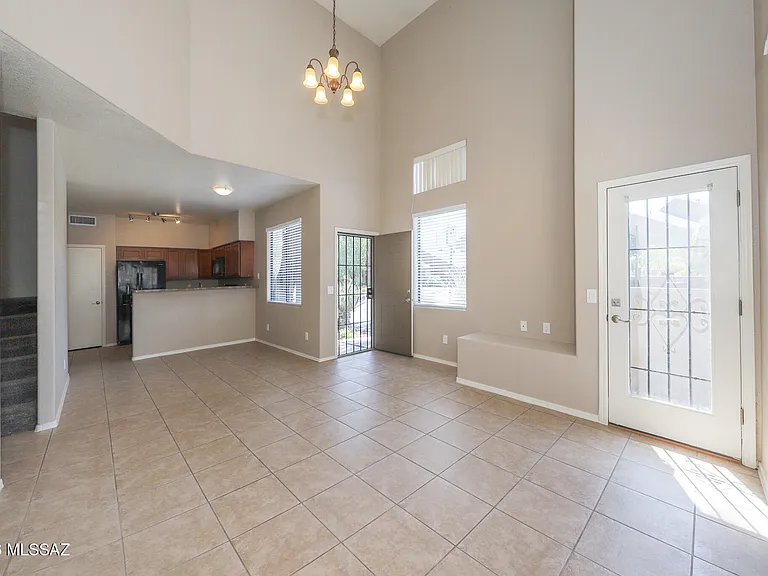 4061 N Weimer Pl #26 — Photo 4
