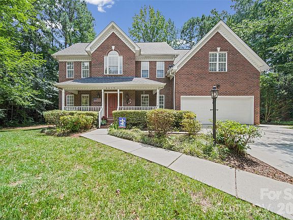 3rd image of 4619 Lenden Hall Ct