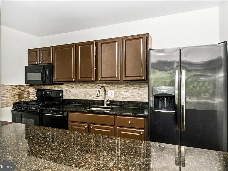 10231 Arizona Cir #51 — Photo 8