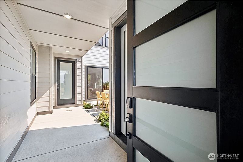 2nd image of 13721 SE 85th Street