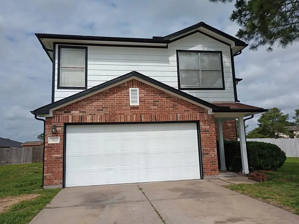 4823 Ridge Harbor Dr