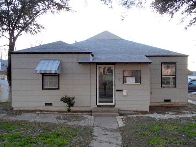 1st image of 1723 N Washington Ave