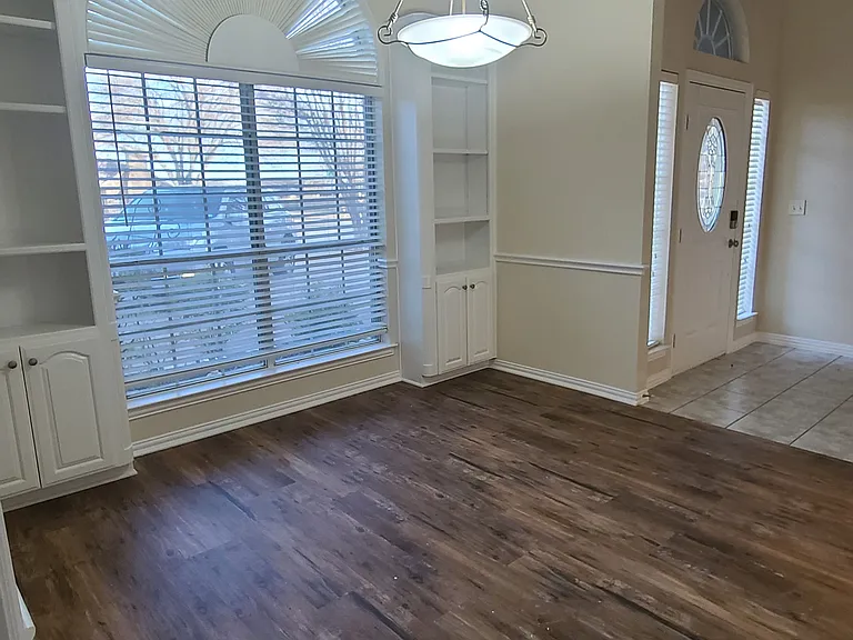 505 Jessie St — Photo 11
