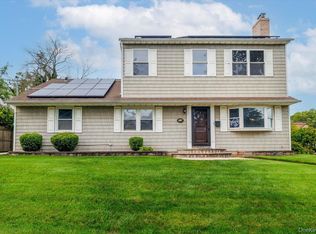 685 John St, Baldwin, NY 11510