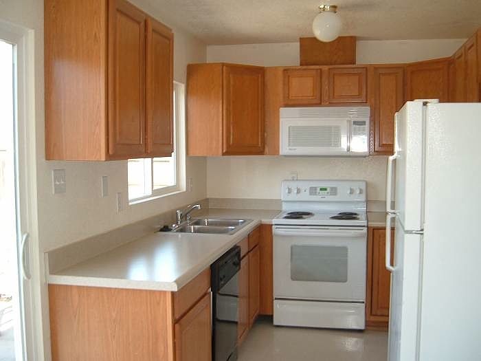 2nd image of 1165 Rusher St