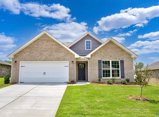 136 River Springs Ct, New Market, AL 35761
