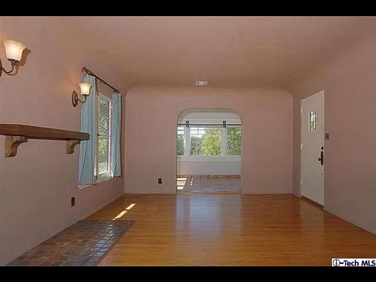 346 Sycamore Gln — Photo 16